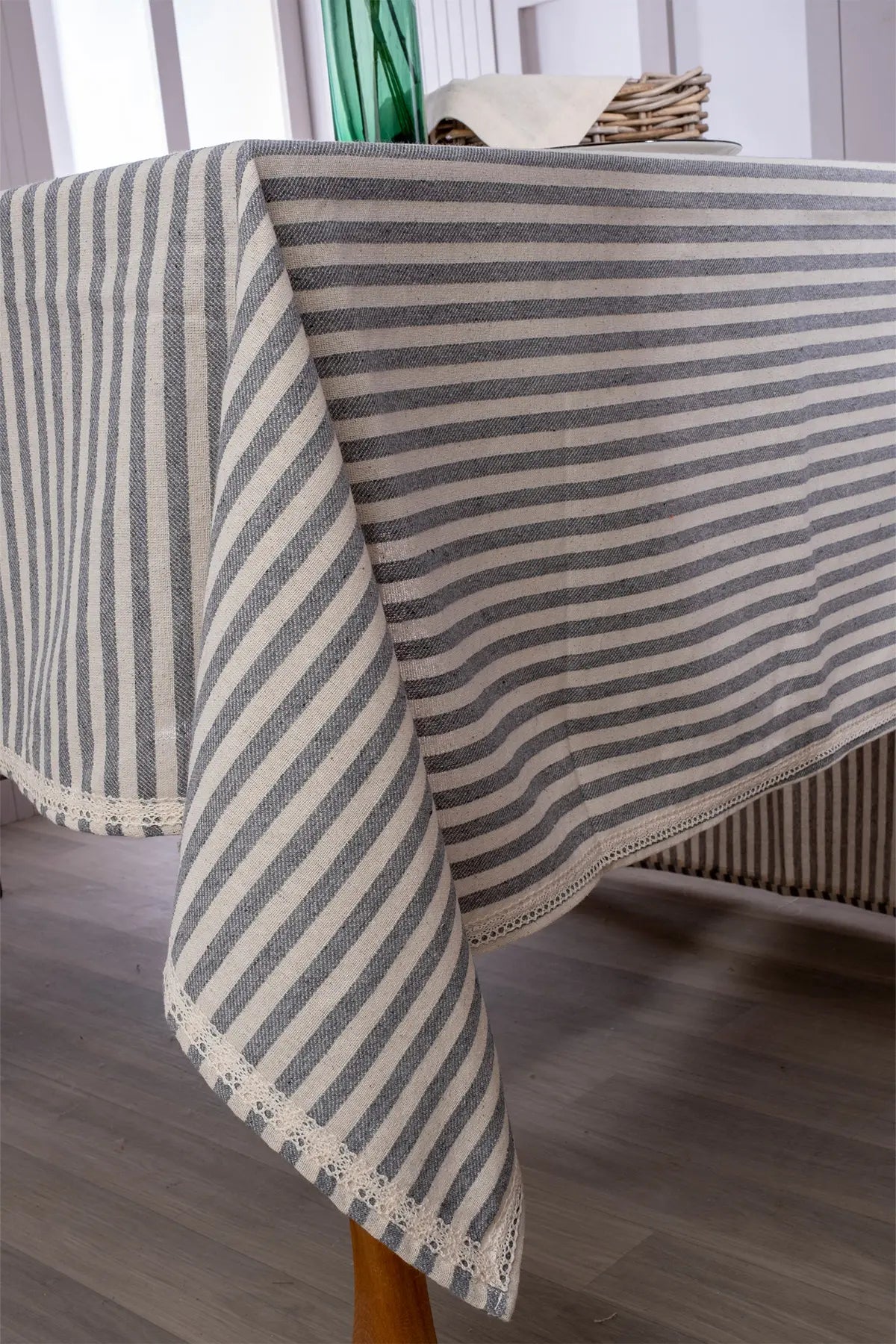 Made for long tables.