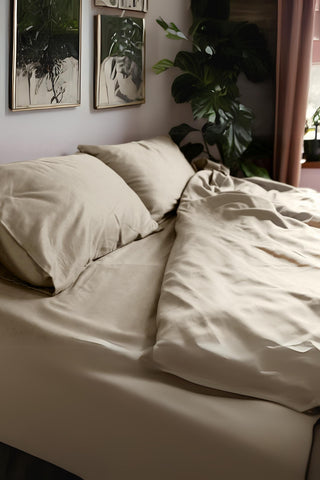 Detail of Natural handwoven cotton linen duvet fabric - traditional Denizli craft