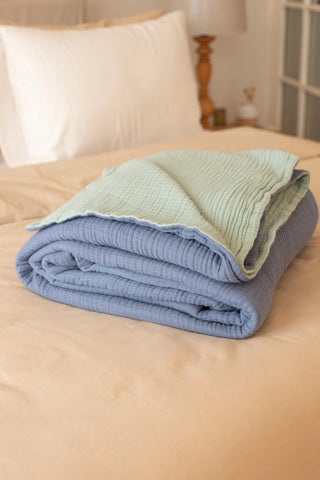 Hawaii Blue Sage Green reversible double-sided 8-layer muslin bedspread folded bedroom. Handwoven Denizli, OEKO-TEX. Vivamais
