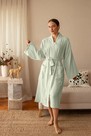 Handwoven 2-layer Turkish muslin bathrobe in sage green - Vivamaison Denizli OEKO-TEX certified
