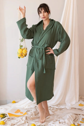 Dark Green handwoven 4-layer muslin hooded Turkish cotton bathrobe front full. Denizli, OEKO-TEX. Vivamaison.