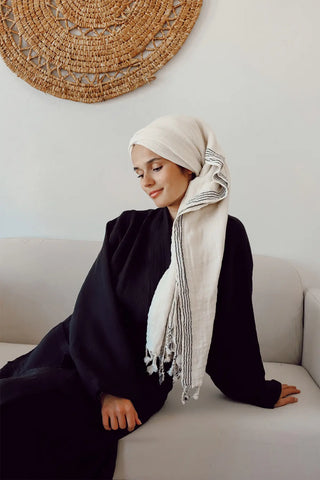 Black 4-layer muslin kimono bathrobe front full. Handwoven Turkish cotton Denizli, OEKO-TEX. Vivamaison.