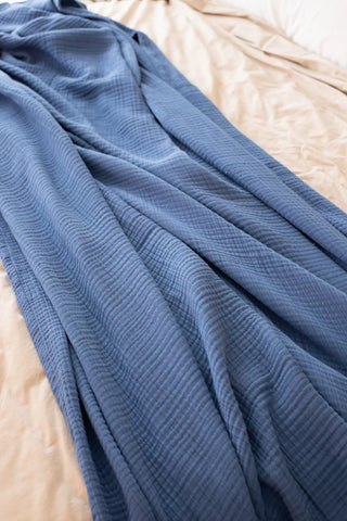 Indigo Blue handwoven 4-layer muslin Turkish cotton bedspread draped bed. Long-staple Denizli, OEKO-TEX. Vivamaison.