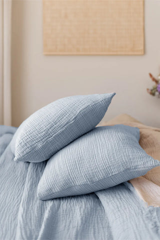 Baby Blue handwoven 4-layer soft muslin fringed bedspread fringe detail. Tasseled edges, Denizli, OEKO-TEX. Vivamaison.