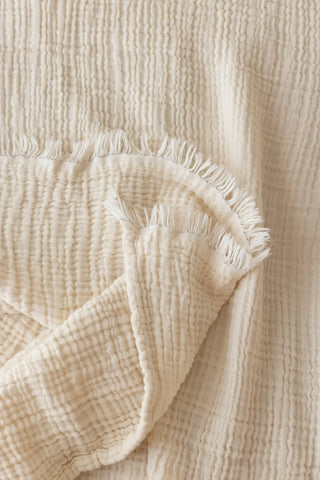Natural handwoven 4-layer soft muslin fringed bedspread front full. Tasseled edges, Denizli, OEKO-TEX. Vivamaison.