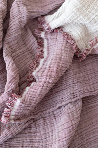 Plum handwoven 4-layer soft muslin fringed bedspread fringe detail. Tasseled edges, Denizli, OEKO-TEX. Vivamaison.