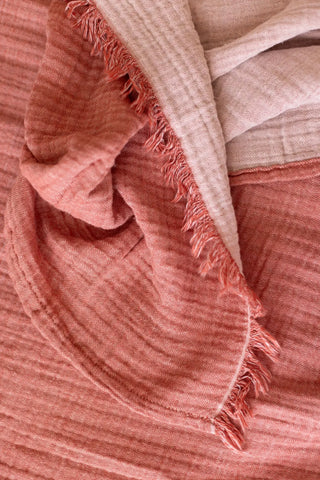 Terracotta handwoven 4-layer soft muslin fringed bedspread fringe detail. Tasseled edges, Denizli, OEKO-TEX. Vivamaison.