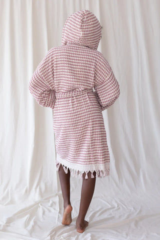 Light pink chickpea bathrobe back view studio shot. Handwoven Turkish cotton Denizli, OEKO-TEX. Vivamaison.