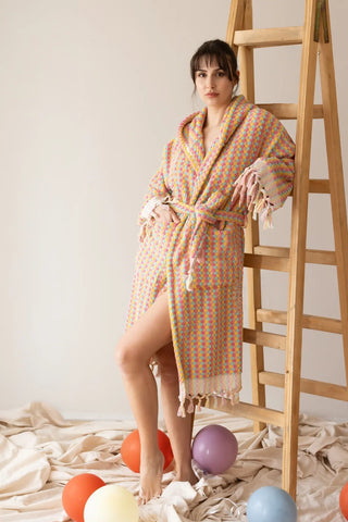 Handwoven chickpea pattern bathrobe in mint pink, front full studio. Turkish cotton Denizli, OEKO-TEX. Vivamaison.