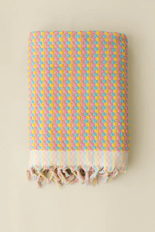 Mint Pink handwoven Turkish cotton pom pom woven towel set lifestyle. Tasseled fringe Denizli, OEKO-TEX. Vivamaison.