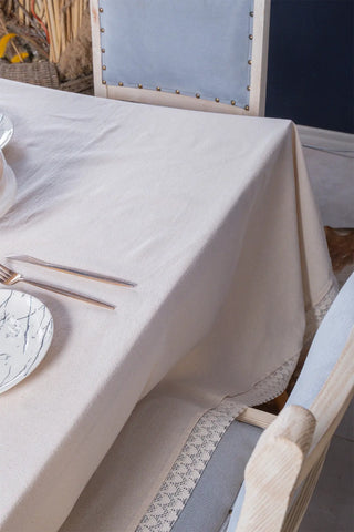 Natural handwoven raw linen lace tablecloth lace detail. Hand-crocheted lace border, Denizli, OEKO-TEX. Vivamaison.