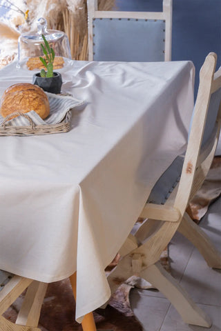 Natural handwoven raw linen plain tablecloth table setting. Undyed flax Denizli, OEKO-TEX. Vivamaison.