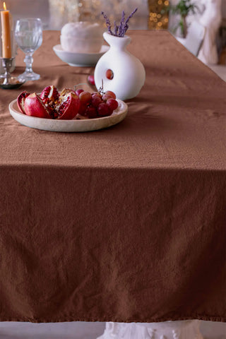 Brown handwoven stonewashed Turkish cotton tablecloth detail. Vintage-soft Denizli, OEKO-TEX. Vivamaison.