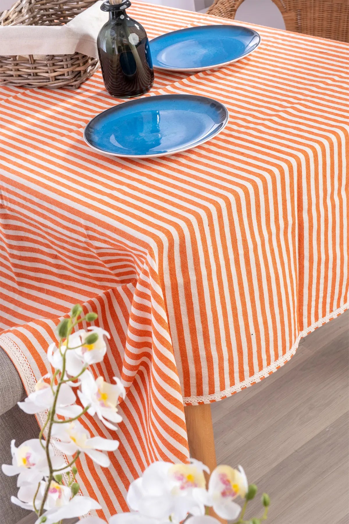 Black handwoven striped linen lace cotton tablecloth lifestyle. Crocheted lace Denizli, OEKO-TEX. Vivamaison.