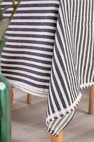 Coral handwoven striped linen lace cotton tablecloth lifestyle. Crocheted lace Denizli, OEKO-TEX. Vivamaison.