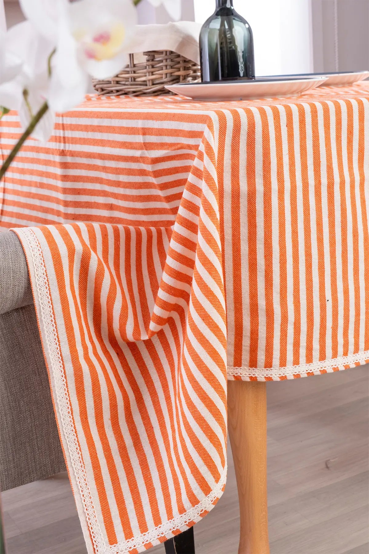 Coral handwoven striped linen lace cotton tablecloth table setting. Crocheted lace Denizli, OEKO-TEX. Vivamaison.