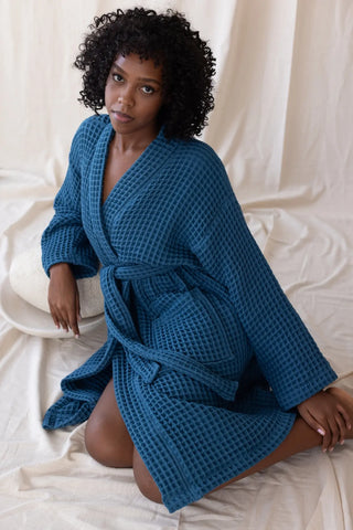 Indigo Blue handwoven Turkish cotton waffle kimono bathrobe lifestyle. Denizli, OEKO-TEX. Vivamaison.