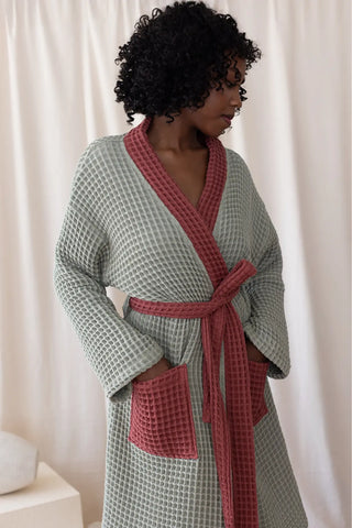 Sage Green Burgundy handwoven waffle two-tone kimono bathrobe front sitting. Handwoven Denizli, OEKO-TEX. Vivamaison.
