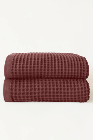 Dark Red handwoven Turkish cotton waffle weave towel bath towel folded detail. Denizli, OEKO-TEX. Vivamaison.