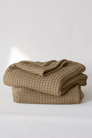 Handwoven Turkish cotton waffle weave towel set in Brown - Vivamaison Denizli OEKO-TEX certified
