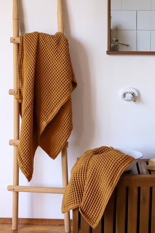 Handwoven Turkish cotton waffle weave towel set in Caramel - Vivamaison Denizli OEKO-TEX certified