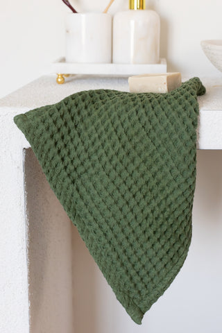 Detail of Green waffle weave Turkish cotton towel - handwoven Denizli craft