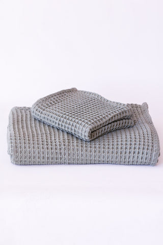 Handwoven Turkish cotton waffle weave towel set in Grey - Vivamaison Denizli OEKO-TEX certified