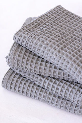 Handwoven Turkish cotton waffle weave towel set in Grey - Vivamaison Denizli OEKO-TEX certified