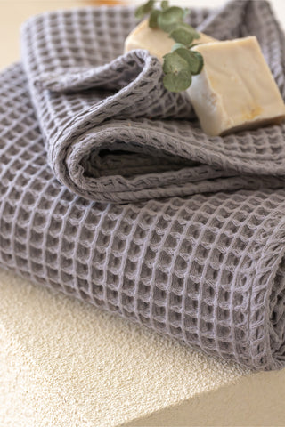 Handwoven Turkish cotton waffle weave towel set in Grey - Vivamaison Denizli OEKO-TEX certified