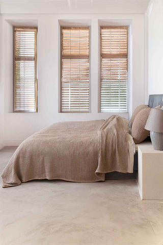 Detail of Natural 350 GSM Turkish waffle cotton bedspread fabric - handwoven Denizli