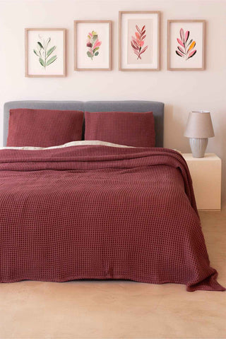 Handwoven Turkish cotton waffle weave bedspread in Burgundy - Vivamaison Denizli OEKO-TEX certified
