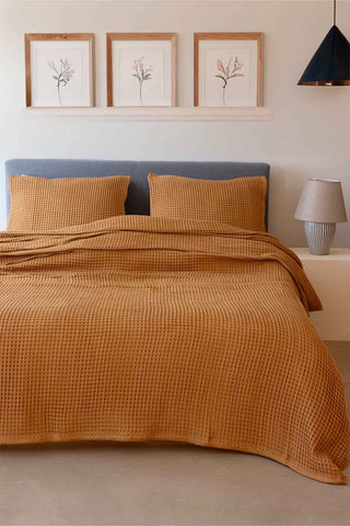 Handwoven Turkish cotton waffle weave bedspread in Natural - Vivamaison Denizli OEKO-TEX certified