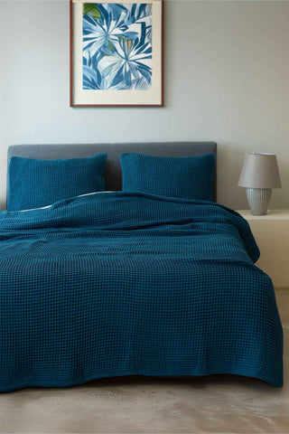 Handwoven Turkish cotton waffle weave bedspread in Indigo Blue - Vivamaison Denizli OEKO-TEX certified