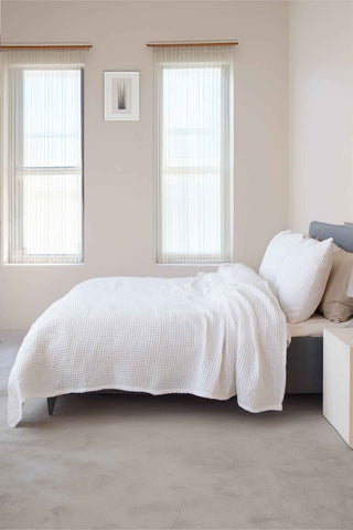 Detail of Natural 350 GSM Turkish waffle cotton bedspread fabric - handwoven Denizli